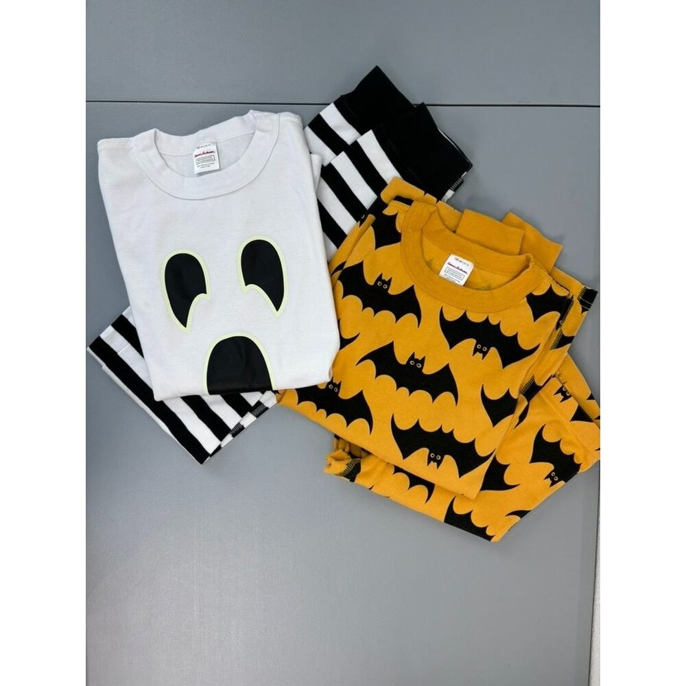 Hanna Andersson White & Yellow Black Bat Ghost Pajama Set